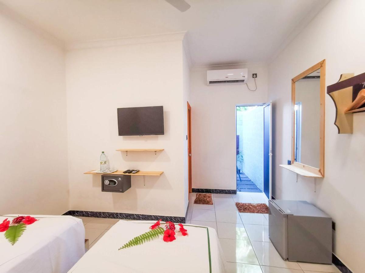 Sky Inn Thoddoo Luaran gambar